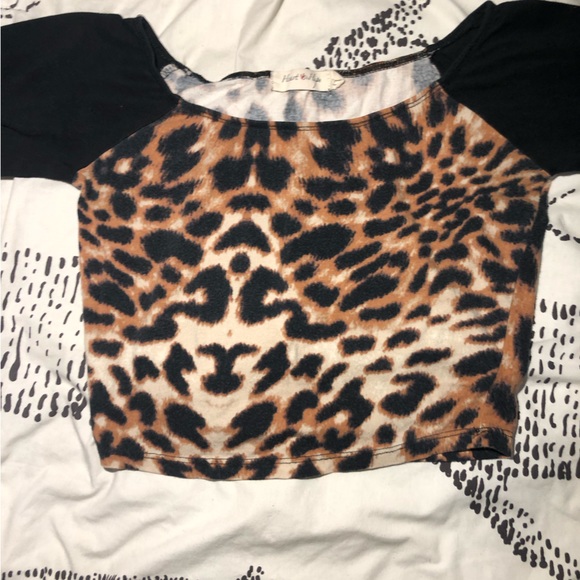 HEART&HIPS | Long Sleeves | Crop Top | Animal Print | S - Picture 1 of 4